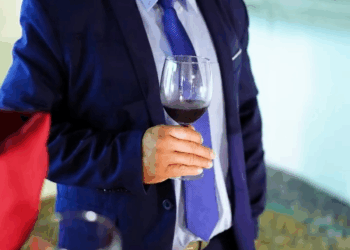 [หนังเต็มเรื่อง] 488H0815 E สาวคนนี้ตั้งใจอัพไซ้ส์ หวังพิชิตใจเศรษฐีบ่อน้ำมัน