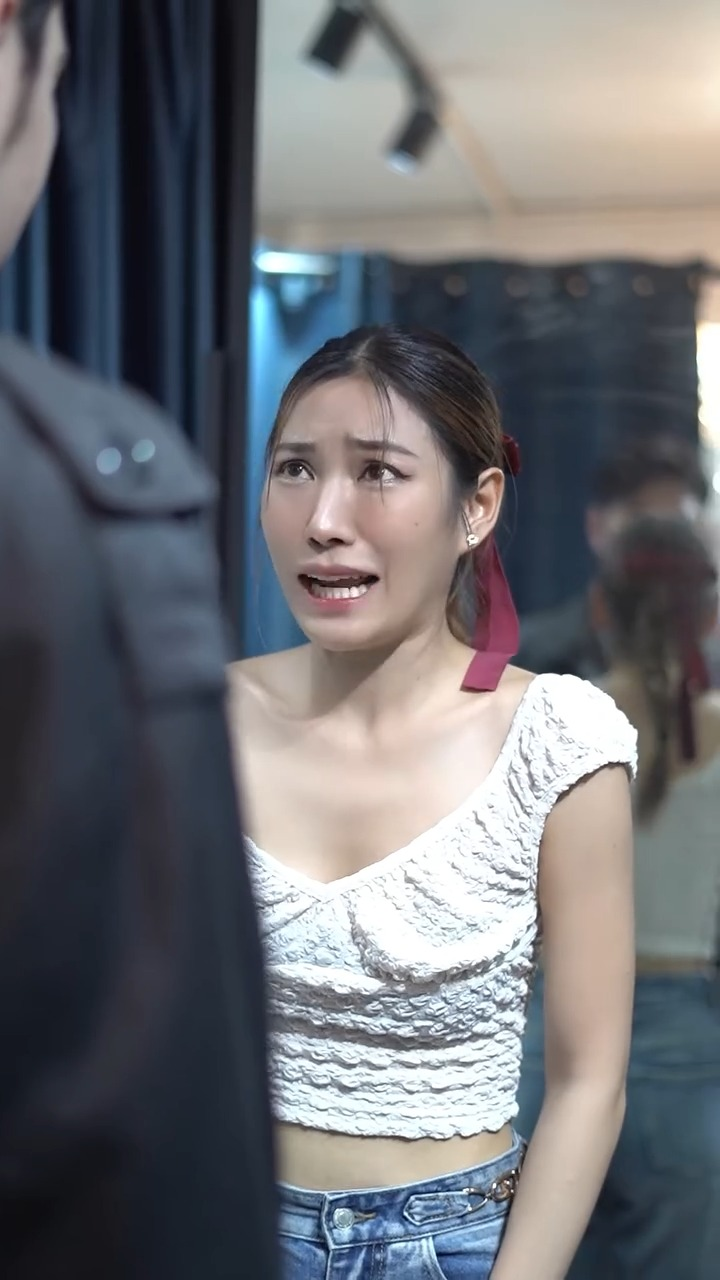 [หนังเต็มเรื่อง] 726H0805 R คนแปลกหน้าที่รักเธอ