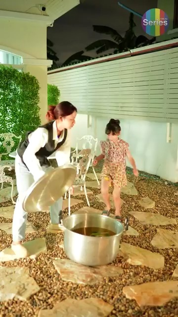 [หนังเต็มเรื่อง] 492H0815 E หนูขออยู่ในหม้อต้มยำแค่ 1 นาที แล้วจะอธิบายอีกทีว่าไปเจออะไรมา