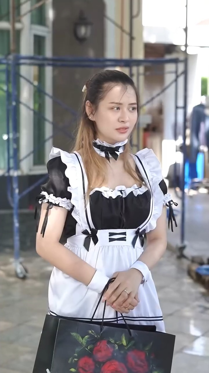 [หนังเต็มเรื่อง] 719H0805 R แฟนหนุ่มนอกใจไปรักแม่บ้าน