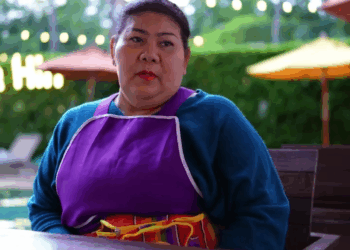 [หนังเต็มเรื่อง] 436H0815 E ป้าหมึกย่างชูป้ายขัดขวางงานแต่ง ทั้งที่ไม่จักคู่รักคู่