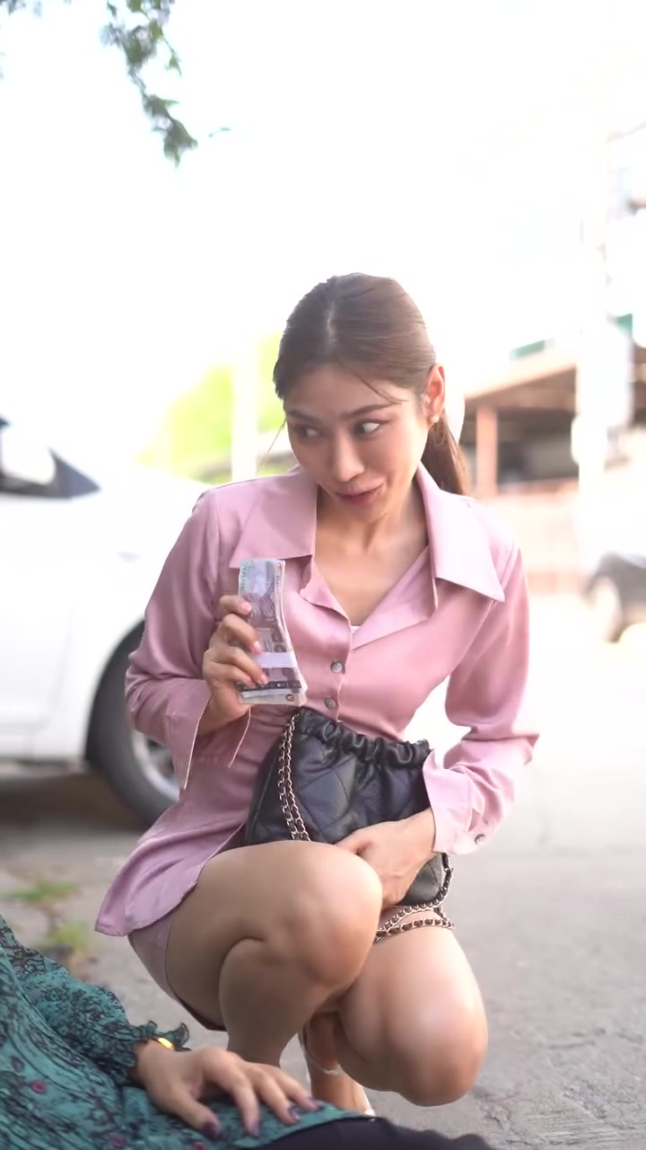 [หนังเต็มเรื่อง] 514H0815 T แม่ท่านประธานมาเอง