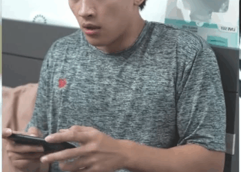 [หนังเต็มเรื่อง] 526H0825 S ใครกันแน่ที่ฝากขนมาให้