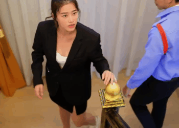 [หนังเต็มเรื่อง] 422H0815 E ท่านประธานคะ รีบใส่ชุดรปภของฉันเดี๋ยวนี้ ก่อนที่