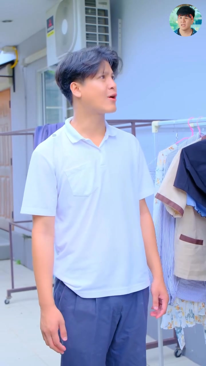 [หนังเต็มเรื่อง] 677H0805 Q ตามจับเมียมีคนอื่นทาสีรองเท้า 1