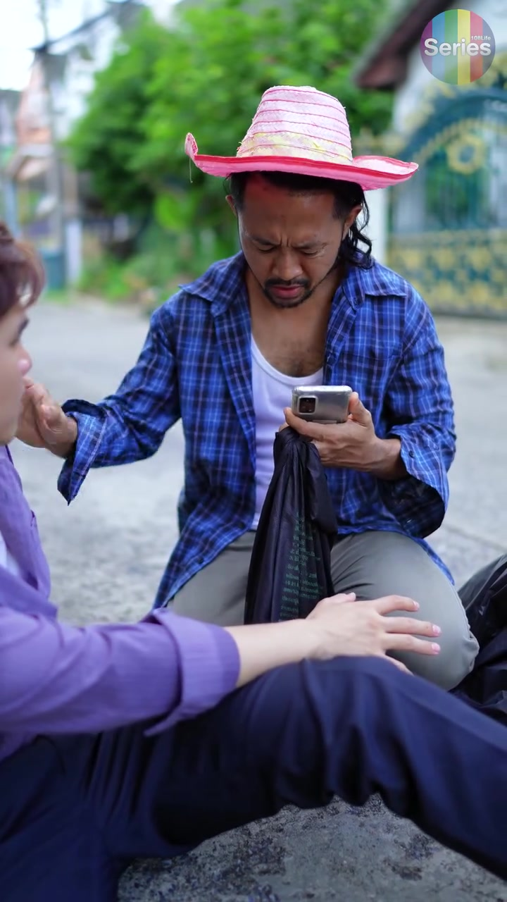 [หนังเต็มเรื่อง] 423H0815 E ท่านประธานซักบนพื้น ใครทำให้ฟื้นได้เป็นเศรษฐี