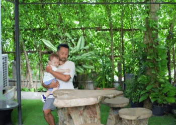 [หนังเต็มเรื่อง] 439H0815 E ผู้จัดการ รังแกขอทานเพราะมาขอเศษอาหารให้ลู