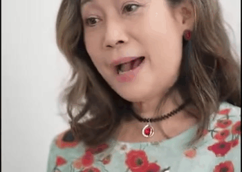 [หนังเต็มเรื่อง] 709H0825 V เหมยพึ่งคลอดลูกมากุ๊ยก็ให้ทำงานบ้านทุกอย่าง