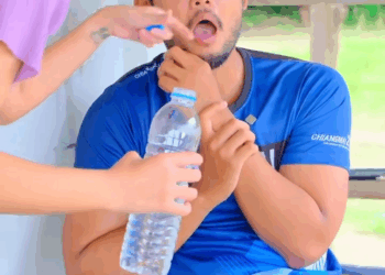 [หนังเต็มเรื่อง] 667H0805 Q ได้เวลากินข้าวแล้ว แต่พี่ไม่อยากกินข้าว