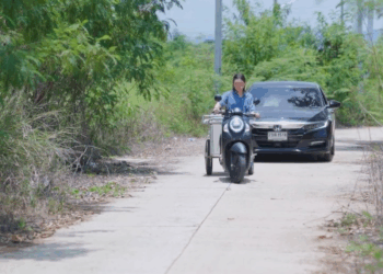 [หนังเต็มเรื่อง] 697H0825 U รอจนท้ออ3 ชั่วโมงก็ไม่ขยับ