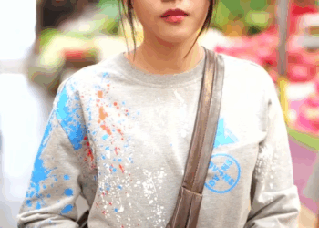 [หนังเต็มเรื่อง] 509H0805 B แม่ค้าขายผลไม้โกงตราชั่ง ขายเก็บราคาต่อหน้าท่านประธาน