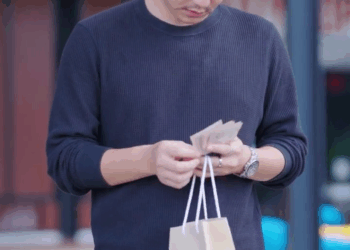 [หนังเต็มเรื่อง] 552H0815 U เจอคนใจดีช่วยเหลือคนตาบอด