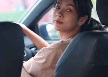 [หนังเต็มเรื่อง] 514H0805 B โทรศัพท์เครื่องเดียววัดใจคนขับรถทั้งชีวิต