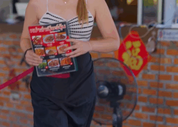 [หนังเต็มเรื่อง] 686H0825 U เจ้าของร้านใจดียอมช่วยเหลือทั้งๆที่รู้ว่าโดนโกง