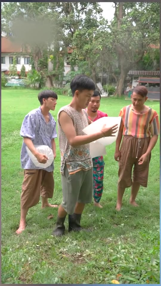 [หนังเต็มเรื่อง] 558H0825 S นี่มันรูอะไรทำไมถึงเป็นแบบนี้