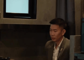 [หนังเต็มเรื่อง] 654H0815 W เลือกลูกค้าเข้าร้านด้วยกันแต่งตัว หนังสั้น เรื่องนี้ต้องดู สะท้อนสังคม หนังสั้นสะท้อนสังคม