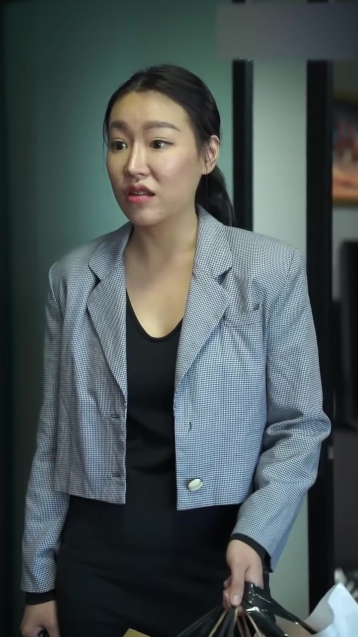 [หนังเต็มเรื่อง] 640H0815 V พี่ฟู่จะคอยโอ๋ลูกตัวเองนานแค่ไหนทำไมไม่ปล่อยไปบ้าง