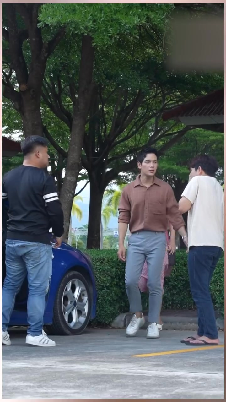 [หนังเต็มเรื่อง] 759H0805 S เปิดประตูชนคนหล่อแบบนี้จบไม่สวยทุกราย