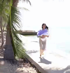 [หนังเต็มเรื่อง] 401H0805 E ผู้หญิงคนนี้วางลูnที่ริมทะเลแล้วหนีไป โชคดีที่มีคนมาเจอ สุดท้ายไม่เป็นอย่างที่คิด