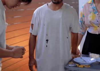 [หนังเต็มเรื่อง] 403H0805 E ผู้หญิงหน้าเงิu คิดว่าแฟนเป็นเศรษฐี สุดท้ายกลายเป็นยาจก