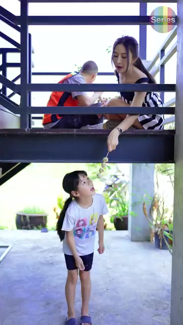 [หนังเต็มเรื่อง] 475H0815 E ลูกติดสามีเก่า ทำไมเธอต้องเอามาเลี้ยงไว้ใต้บันใด